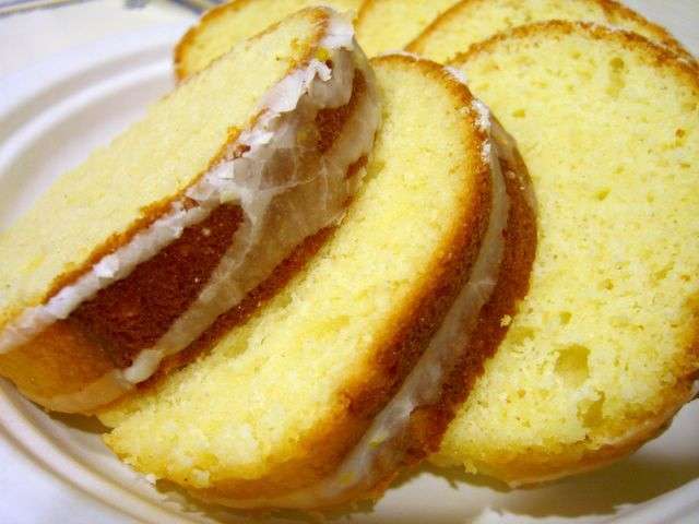 Pound cake con glassa di zucchero