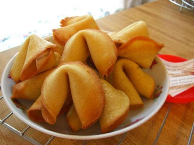 Preparare biscotti della fortuna