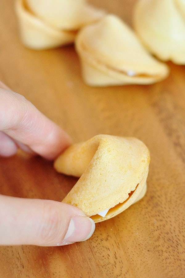 Preparazione biscotti della fortuna