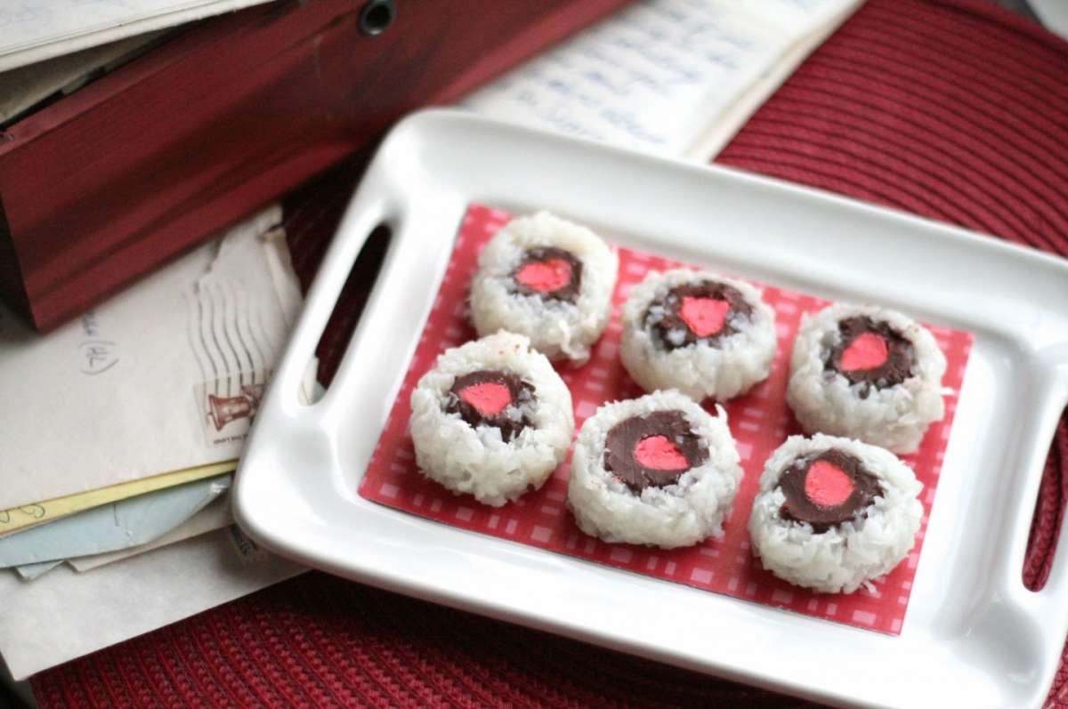 Sushi cioccolato e riso