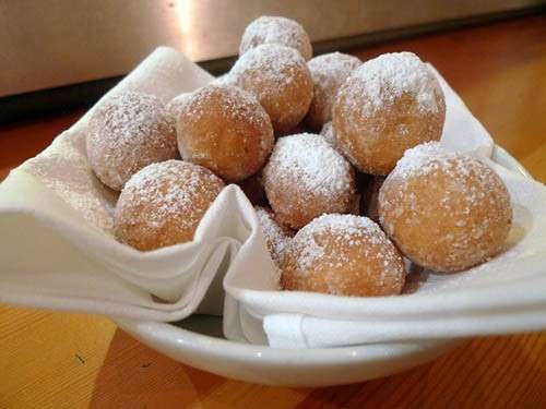 Zeppole napoletane