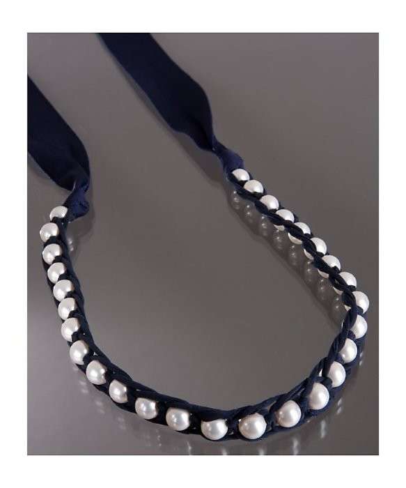 Collana blu con le perle