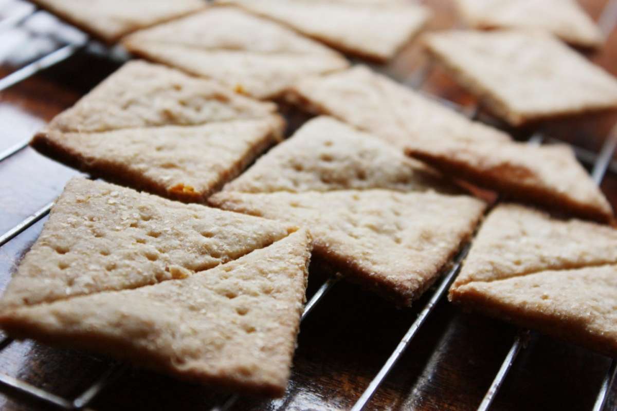 Crackers ricetta