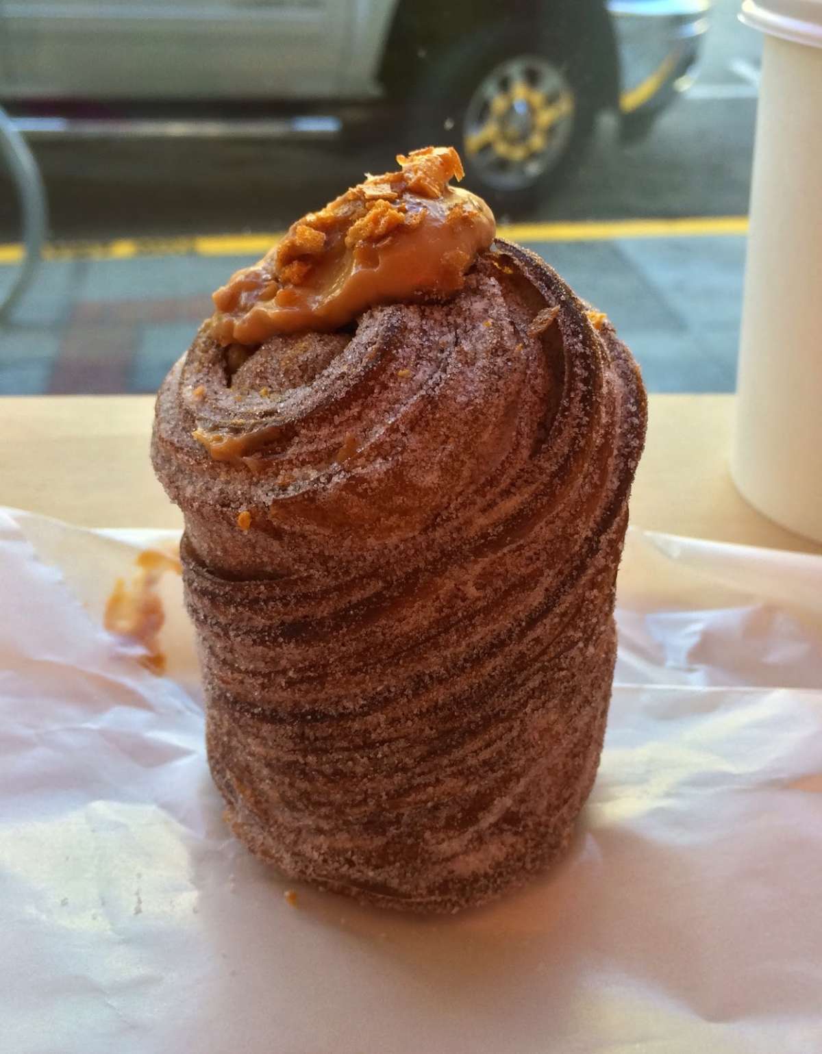 Cruffin al caramello