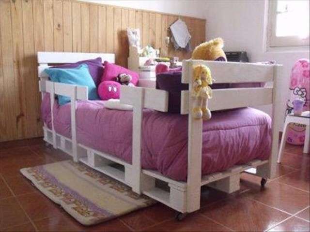 Letto con pallet