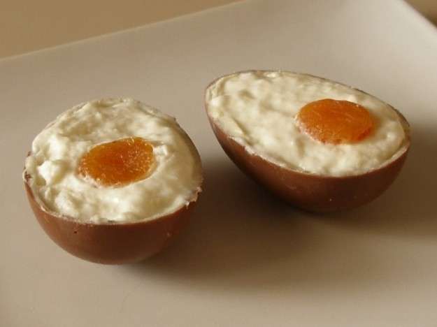 Ovetti ripieni con crema al cocco