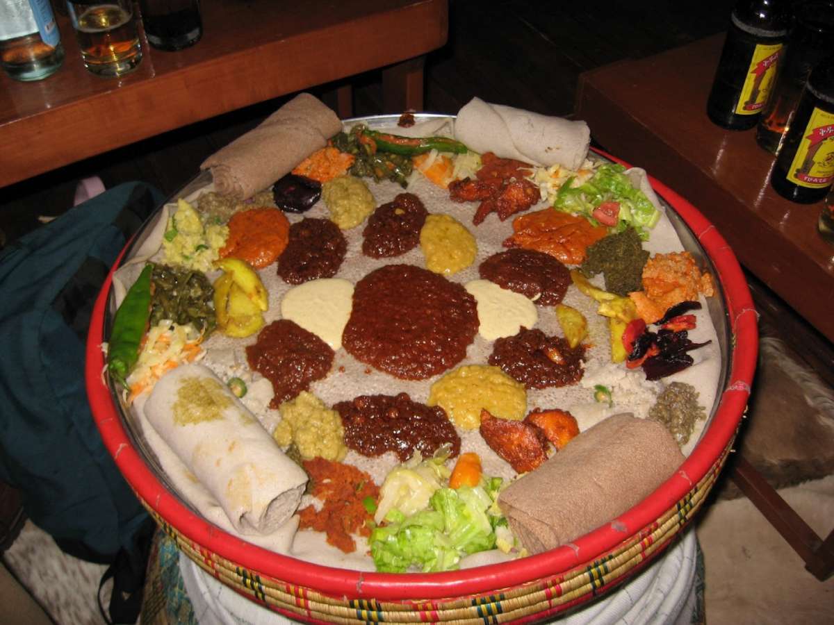 Pane injera per zighinì