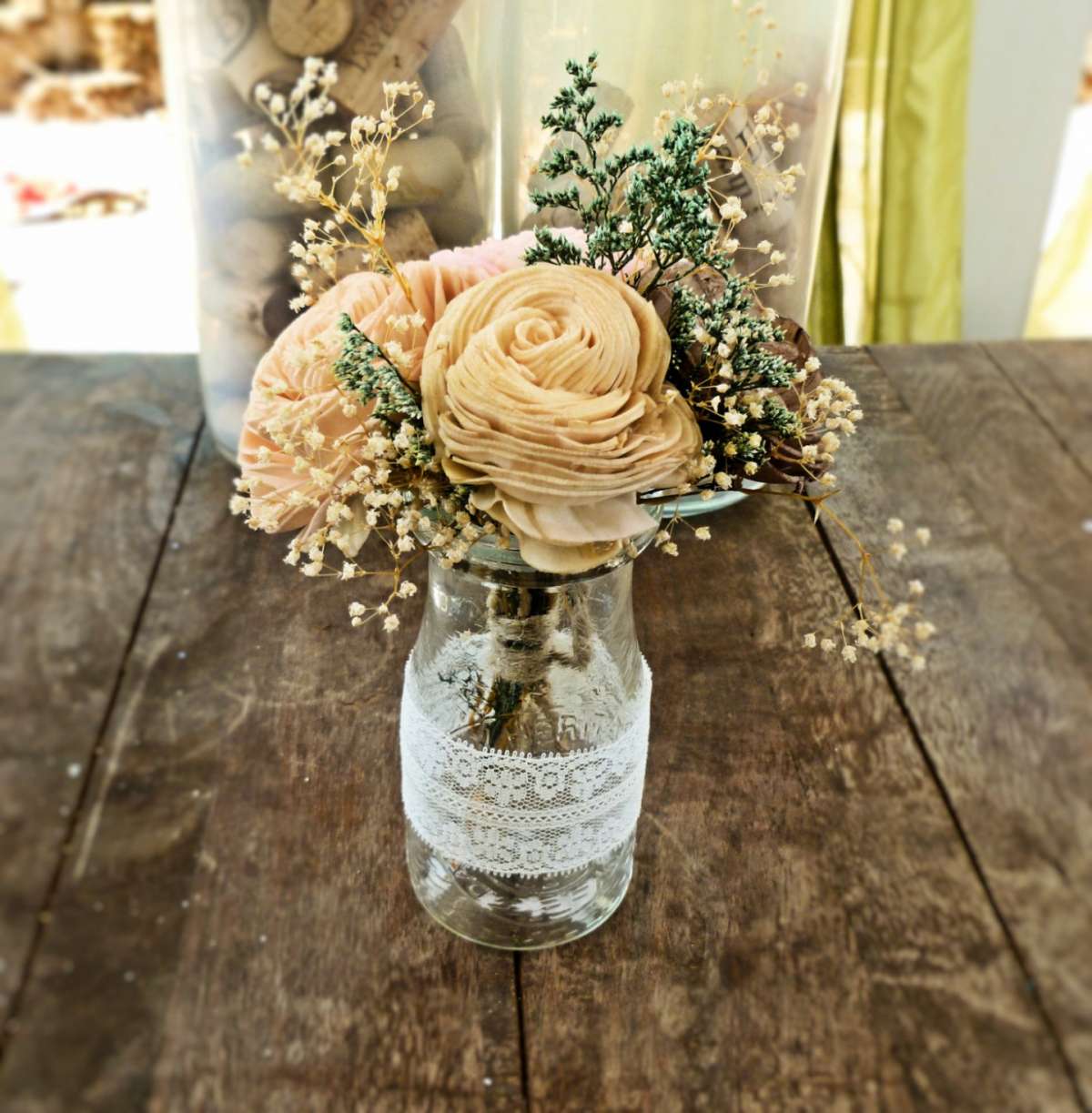 Vasetto romantico con fiori