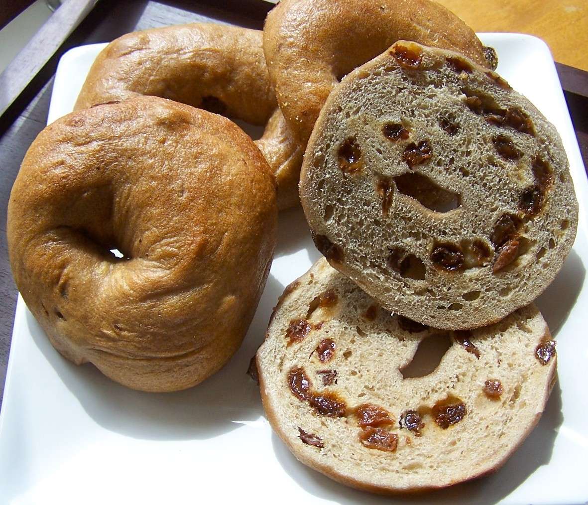 Bagel farciti con uvetta