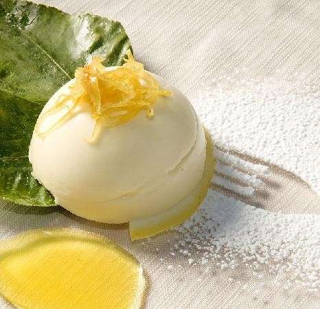 Delizia con crema al limone