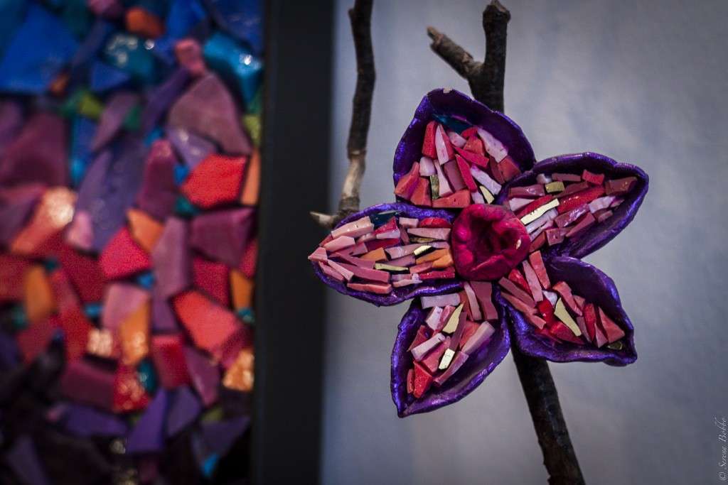 Fiore con tessere di mosaico