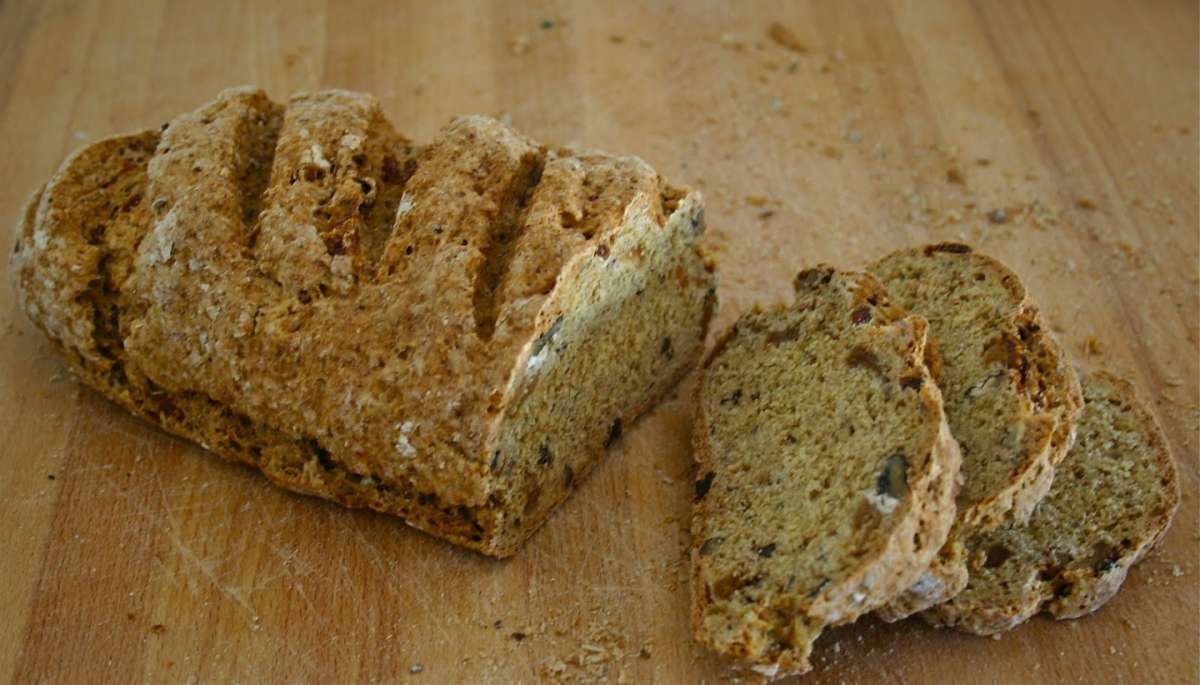 Pane integrale con noci