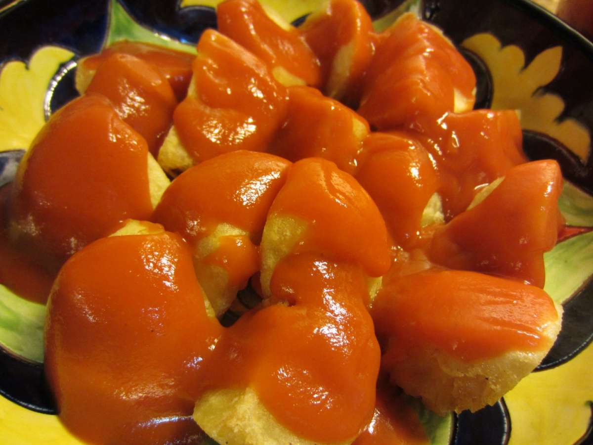 Patatas bravas fritte