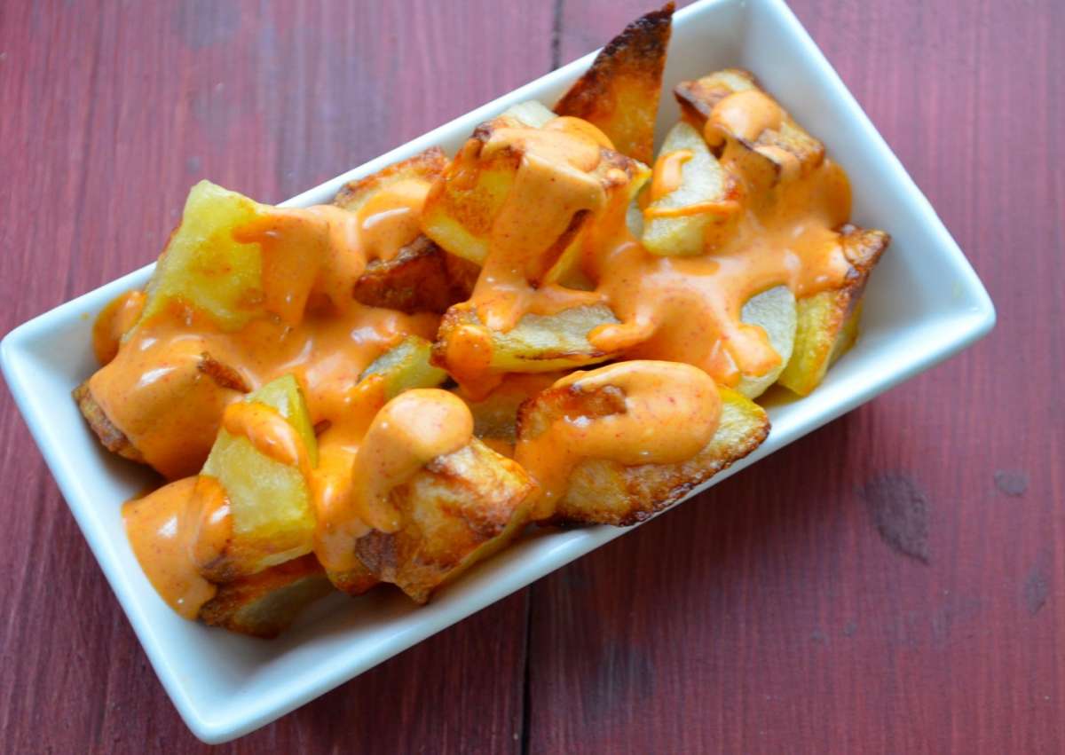 Patatas bravas ricetta