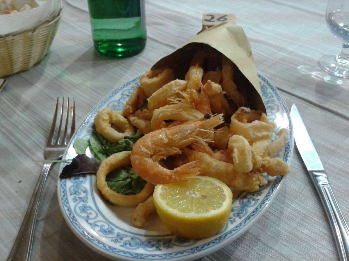 Calamari e gamberi frittura