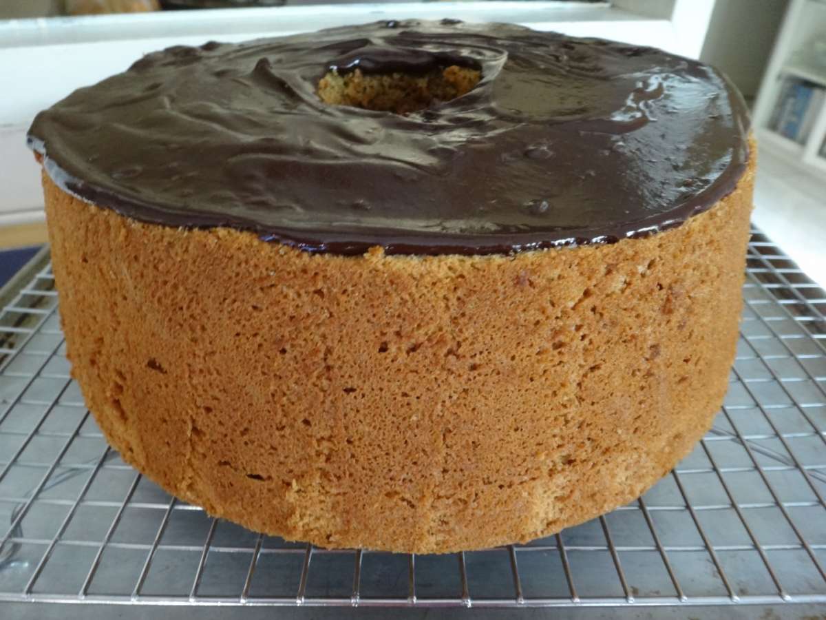 Chiffon cake con cioccolato fuso