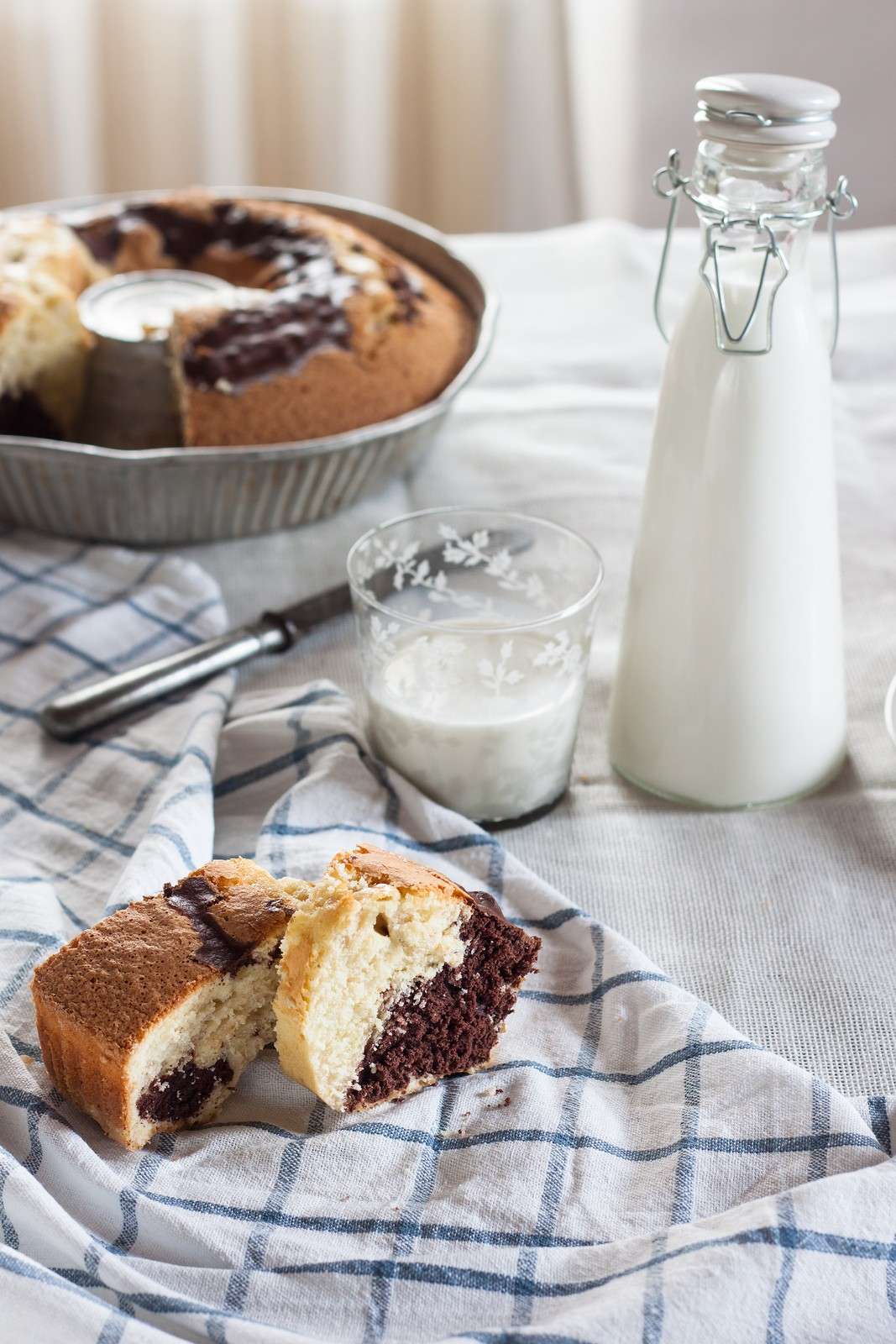 Ciambellone marmorizzato per la colazione