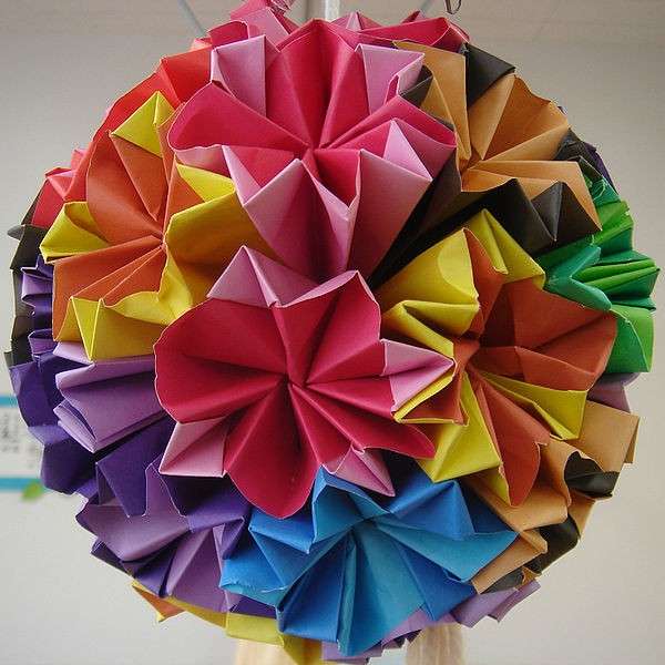 Ghirlanda di origami colorata