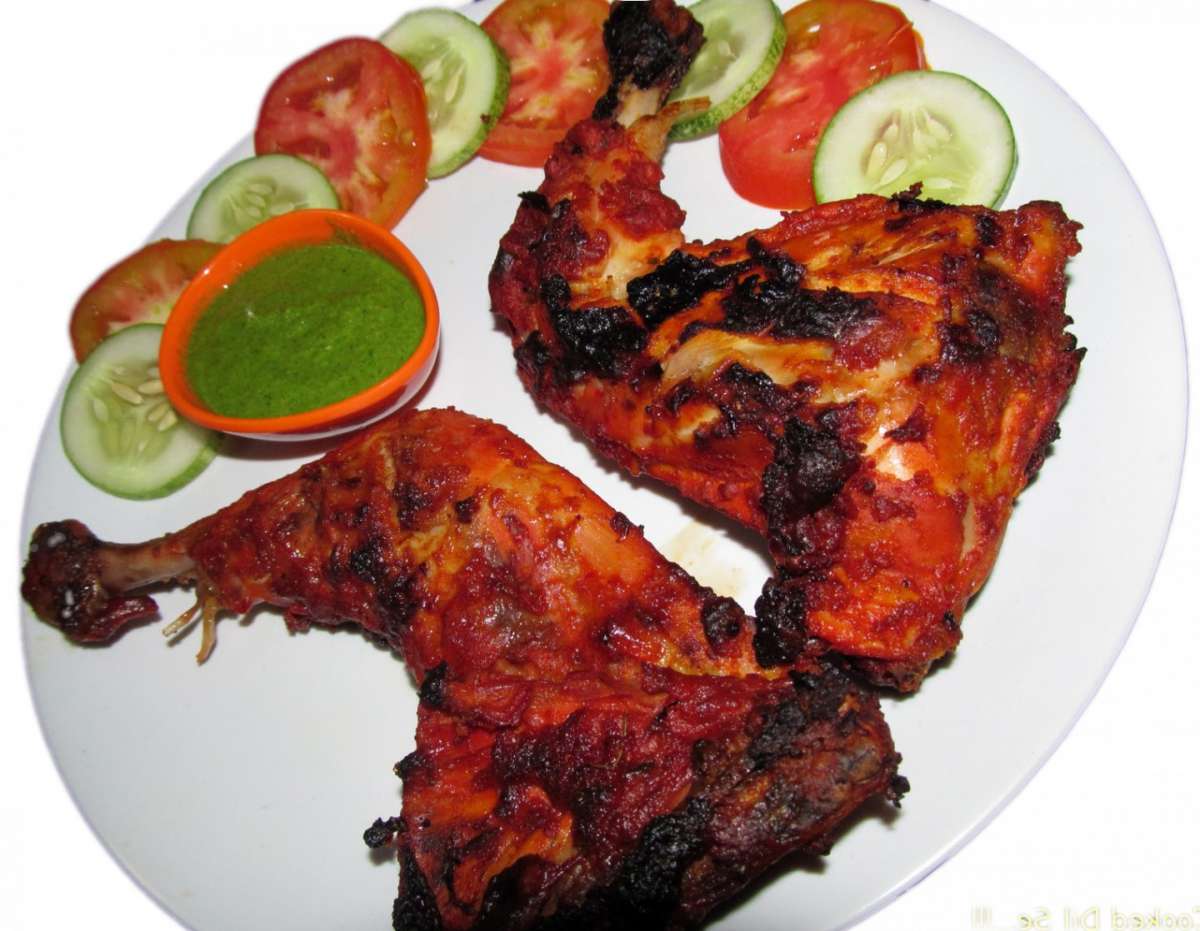 Pollo tandoori con salsa e contorni