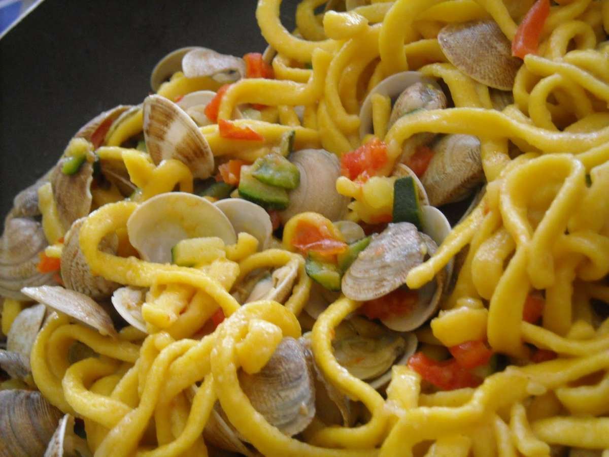 Scialatielli con zucchine e vongole