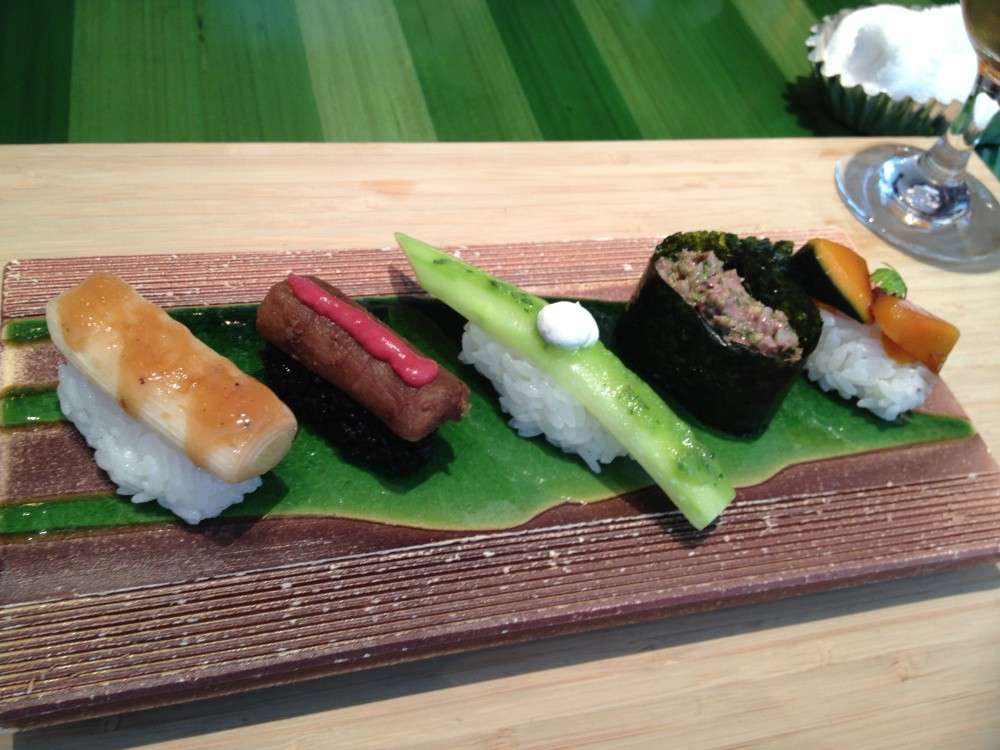 Sushi di verdure miste