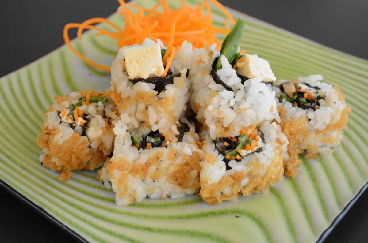 Sushi vegetariano con carote