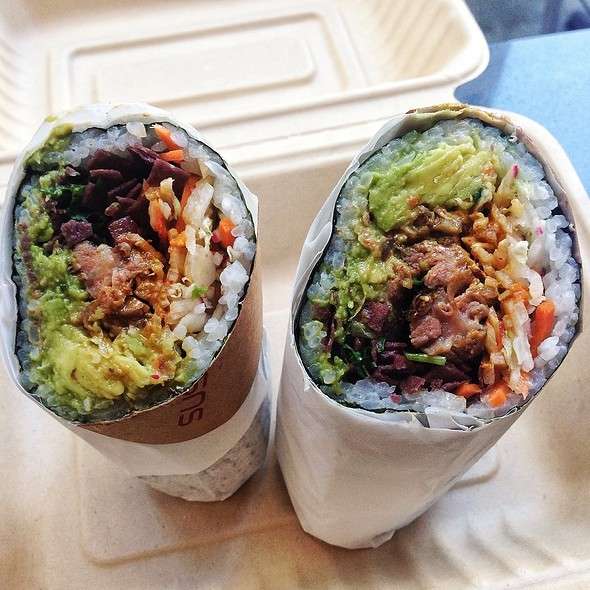 Sushirrito con carne e verdure