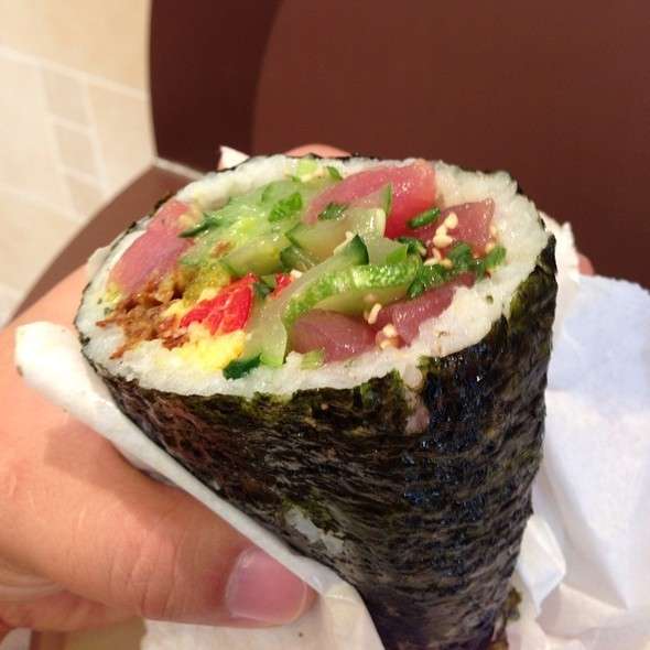 Sushirrito con zucchine e tonno crudo