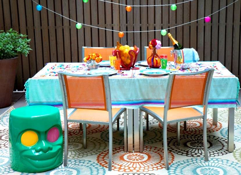 Una tavola estiva molto colorata
