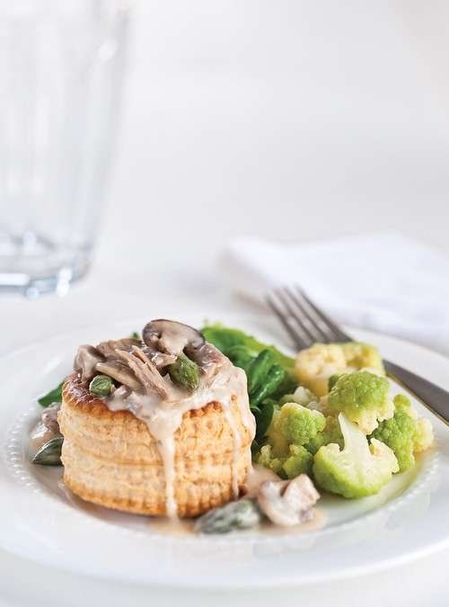 Vol au vent con anatra e funghi