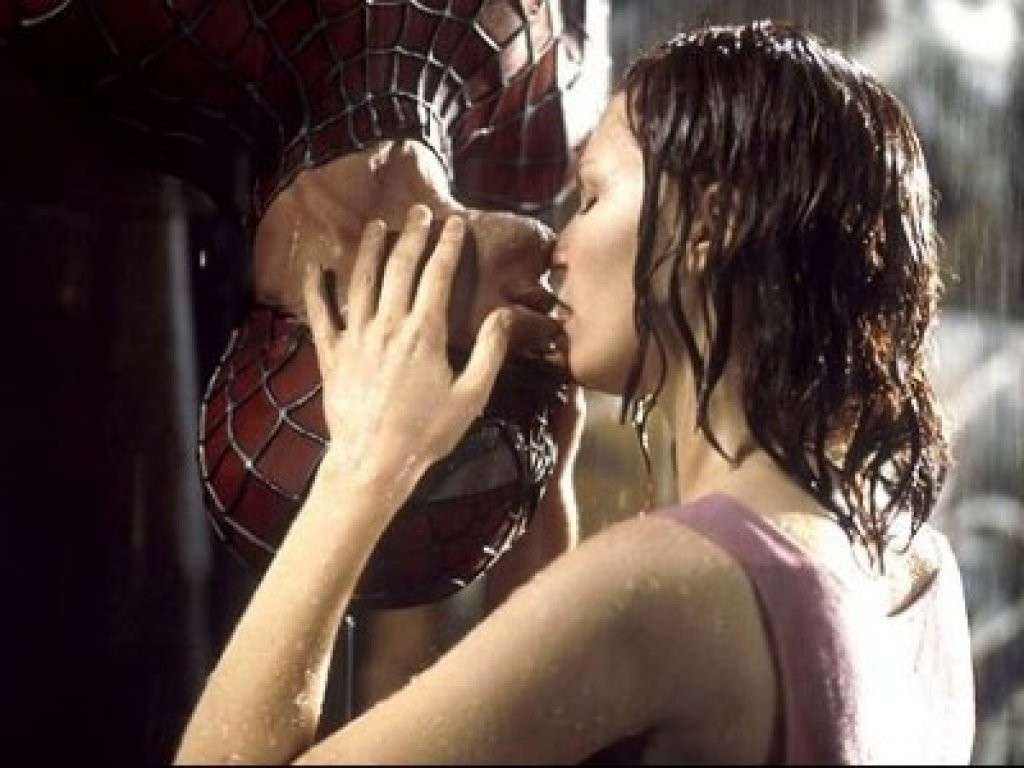 Il bacio romantico di Spider Man