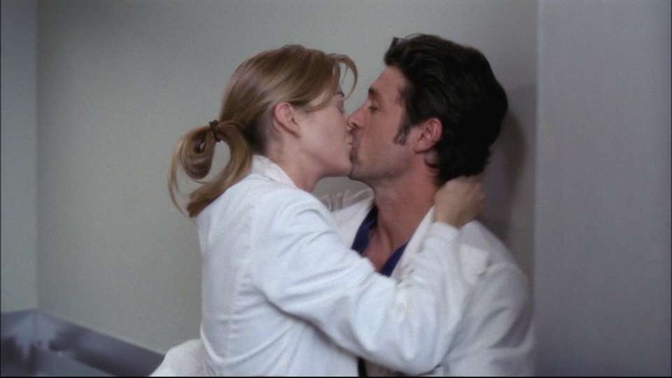Il bacio tra Meredith e Derek