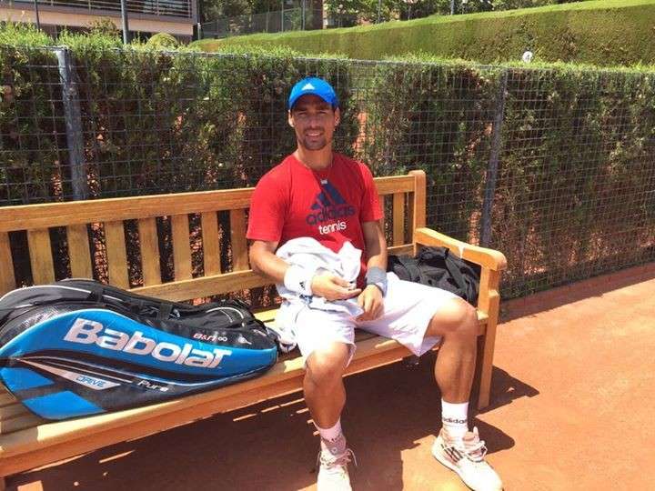 Il look sportivo del tennista sanremese