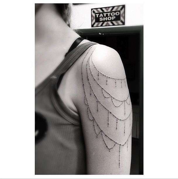 Tatuaggi femminili e eleganti