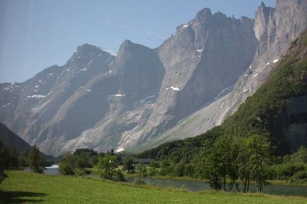 Trollveggen