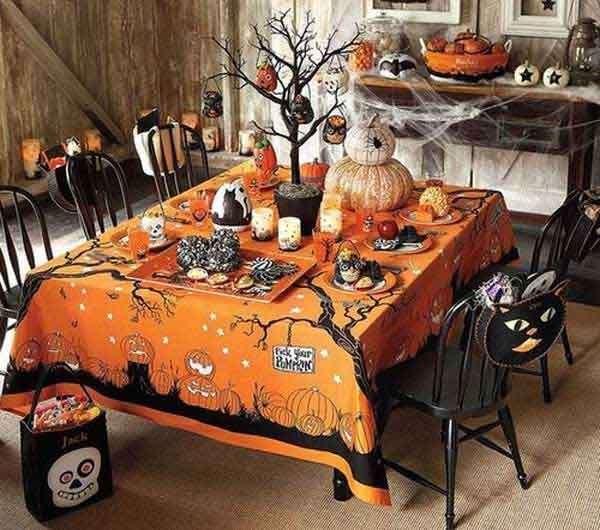 Decorazioni macabre per la tavola di Halloween