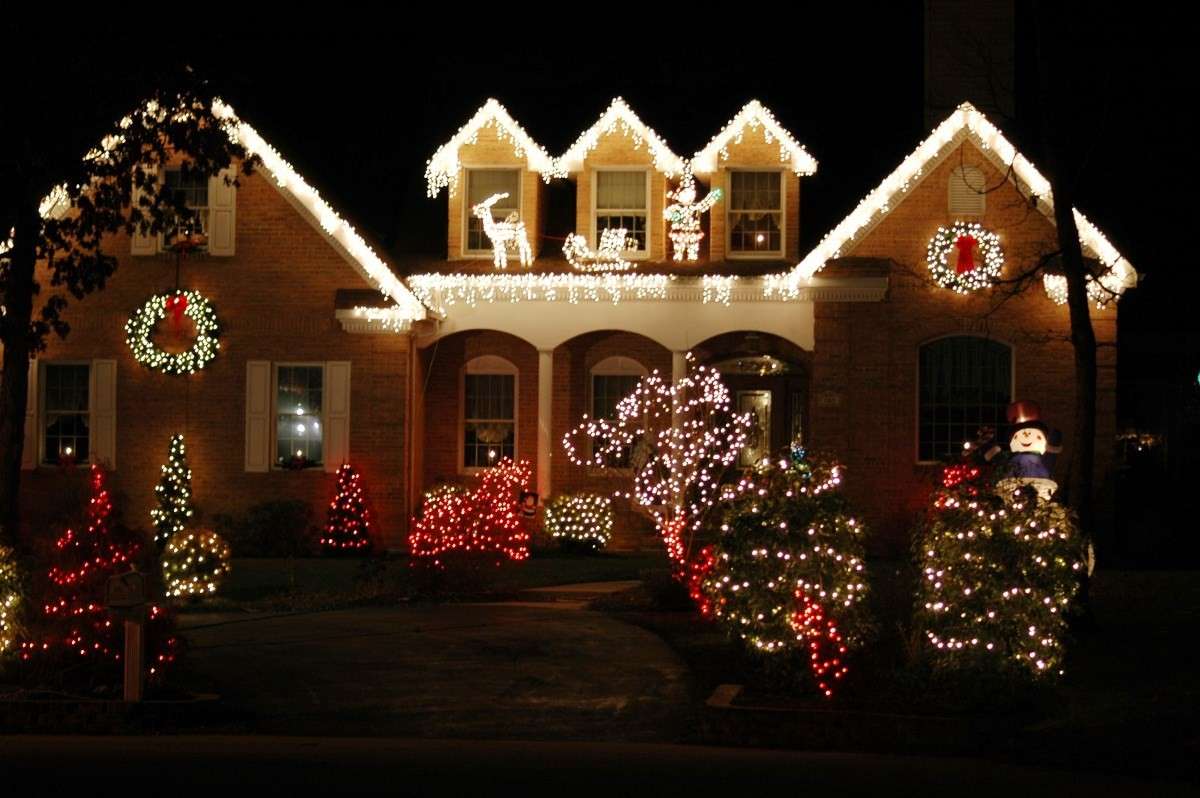 Addobbare la casa fuori a Natale