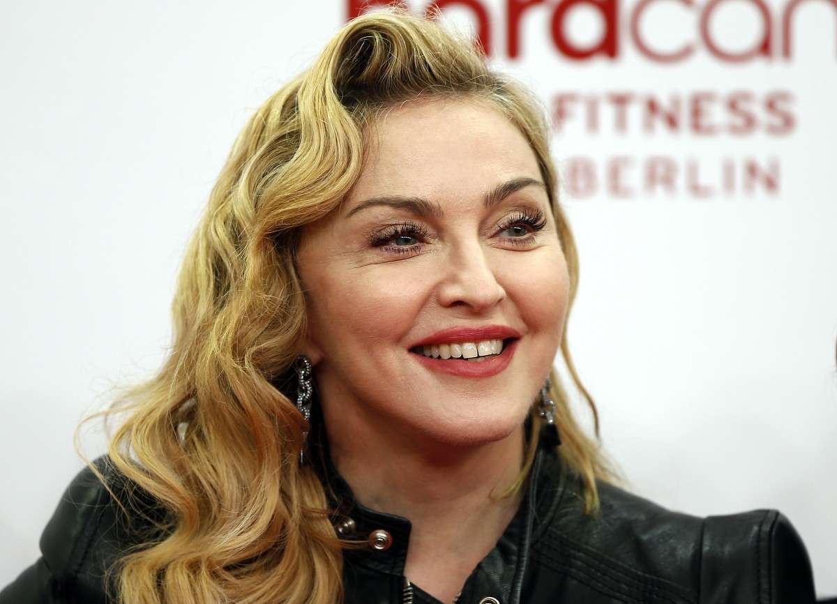 Capelli lunghi e mossi per Madonna