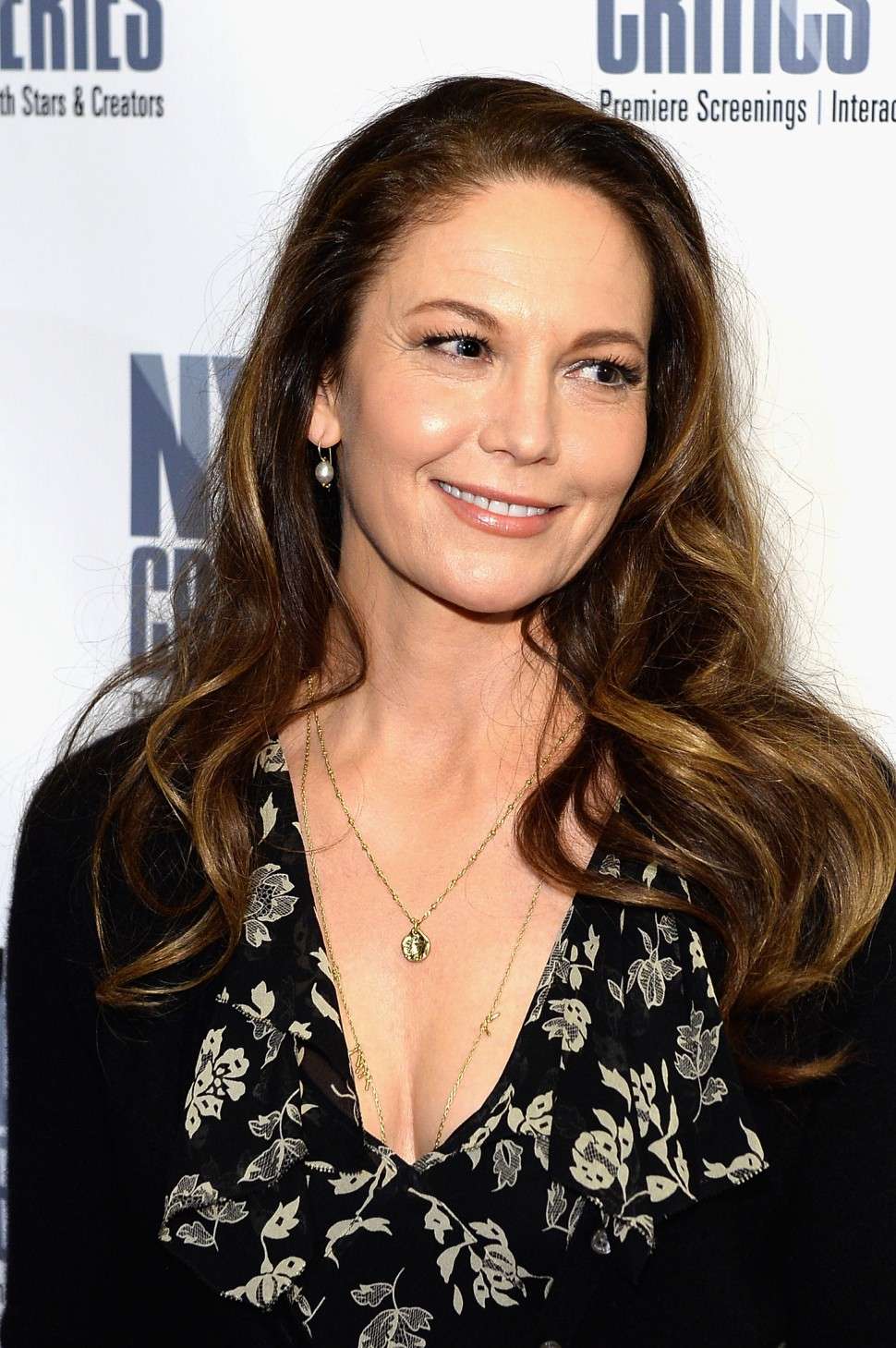 Diane Lane con capelli lunghi