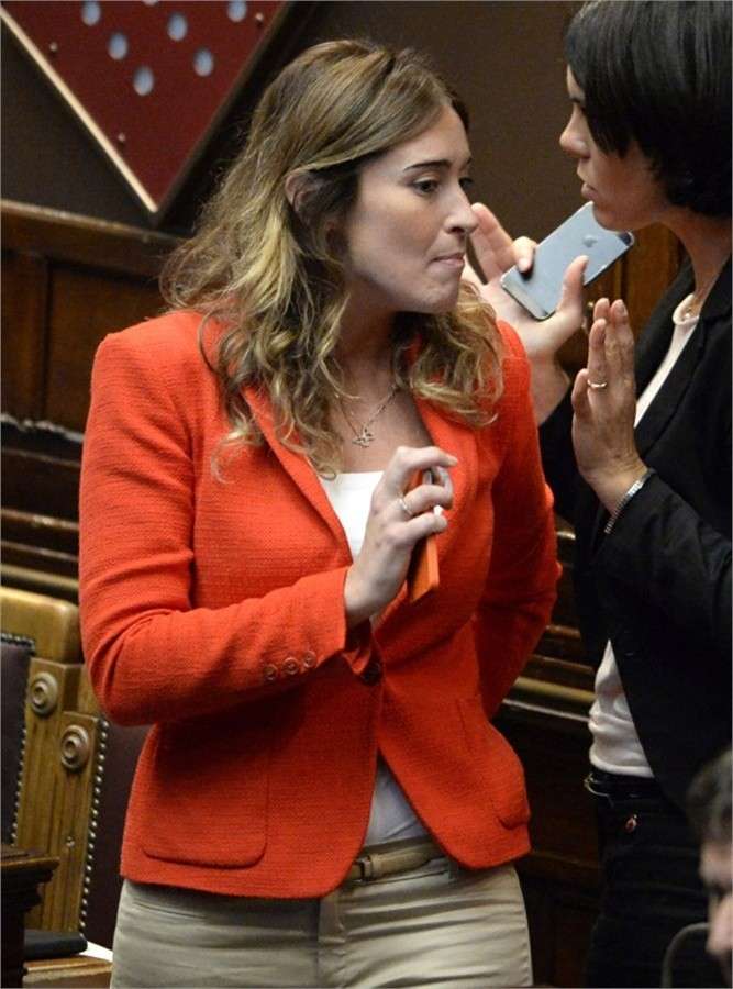 La Boschi con giacca pastello