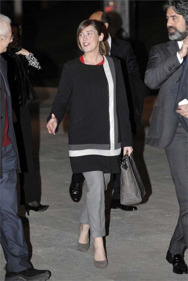 Maxi coat per la Boschi