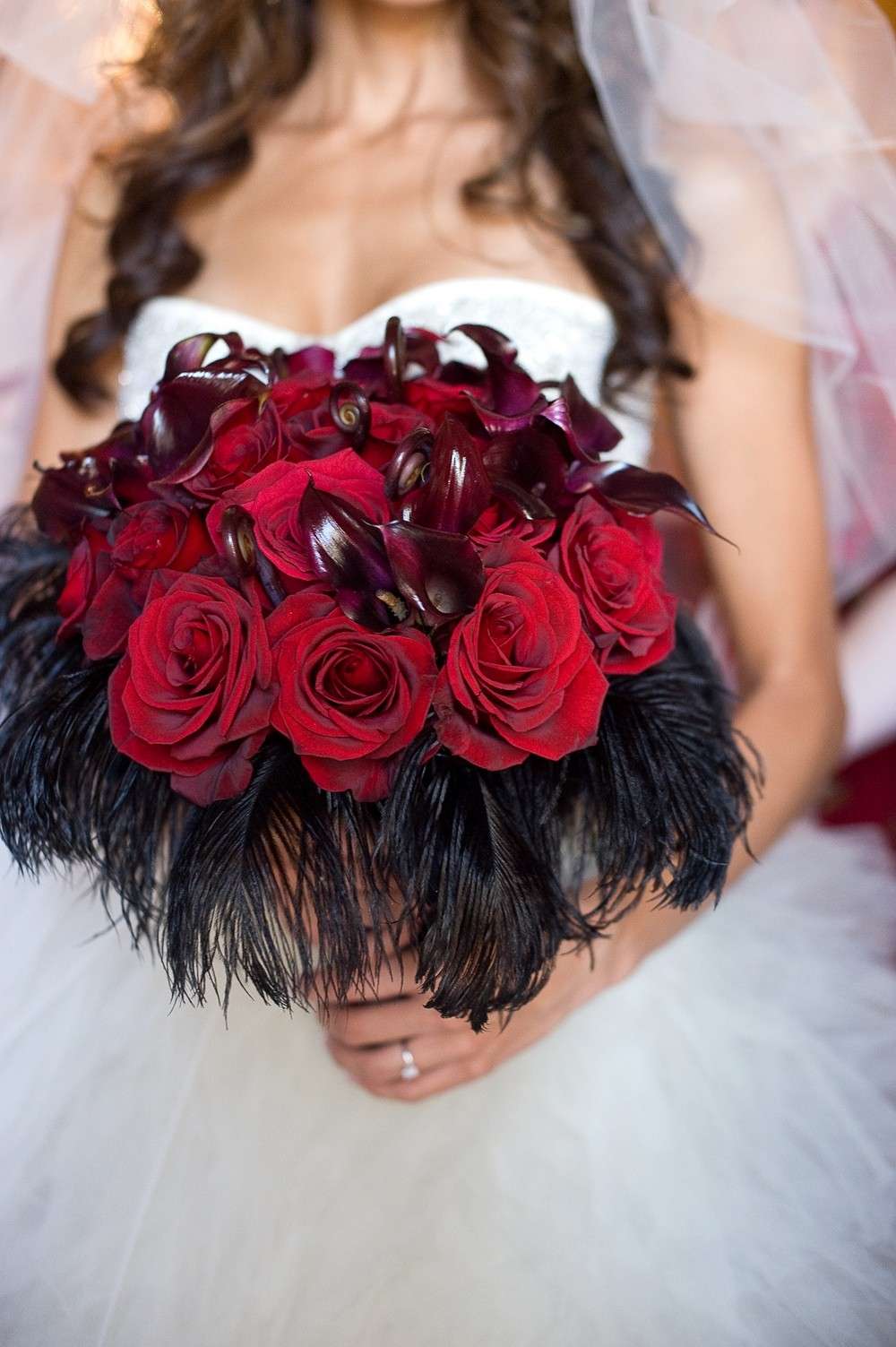 Bouquet rosso e nero
