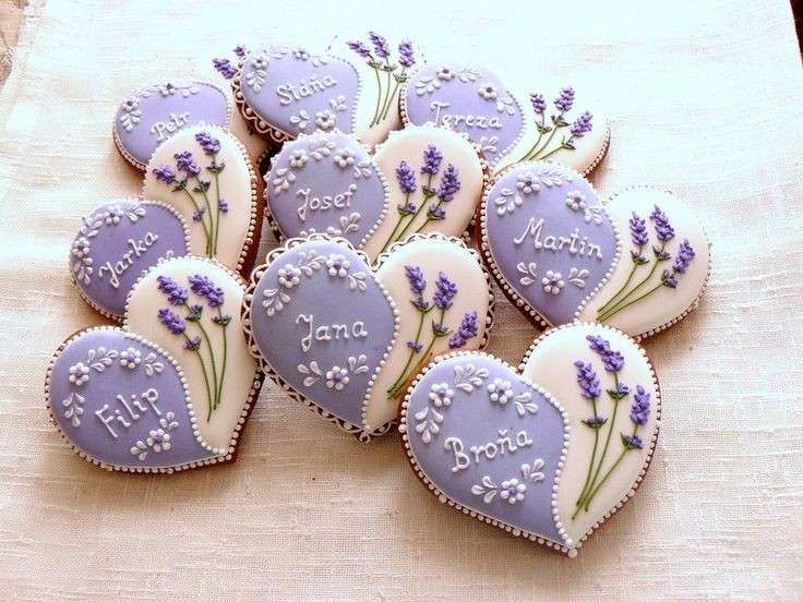 Cuoricini lilla e bianchi con lavanda
