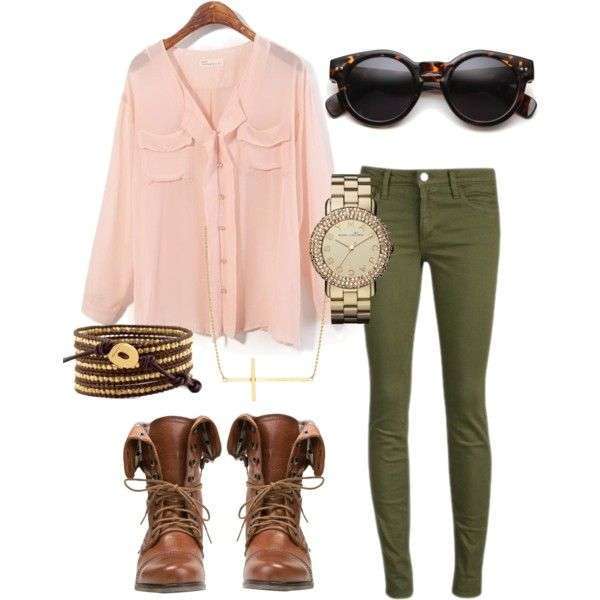 Look casual chic con camicia rosa