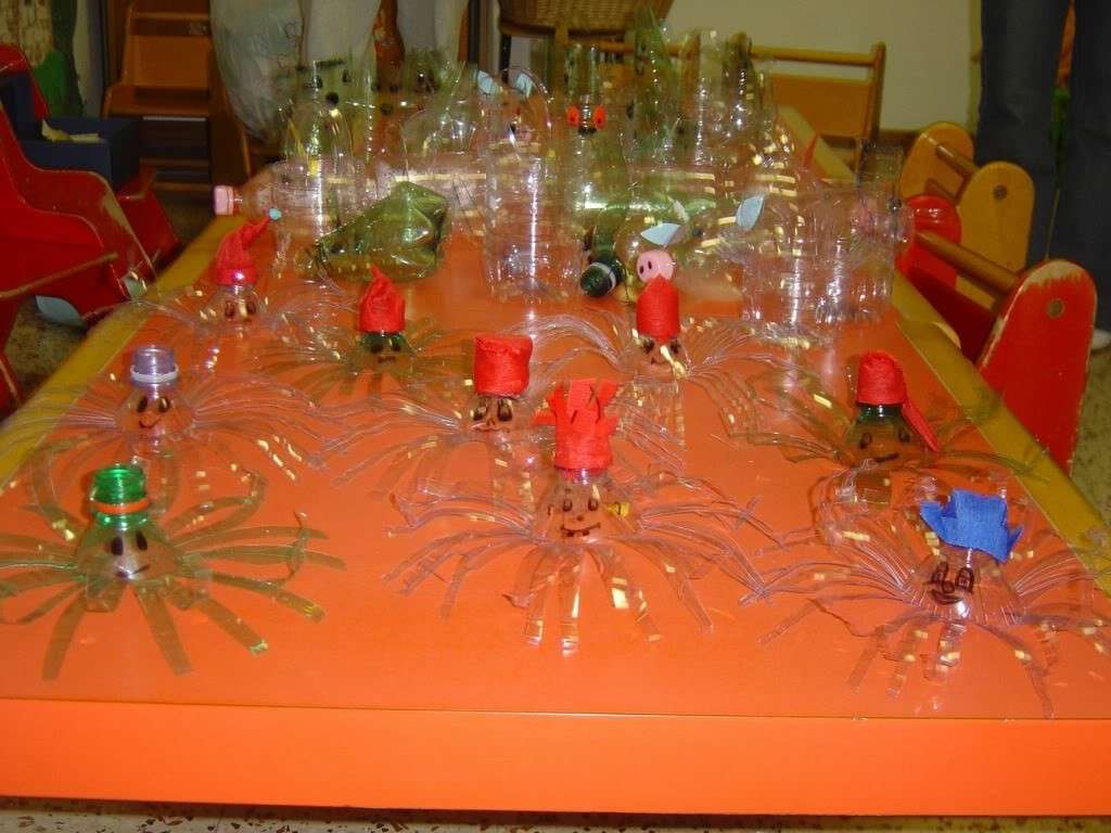 Ragnetti con bottiglie di plastica