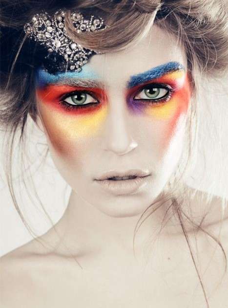 Trucco occhi multicolor