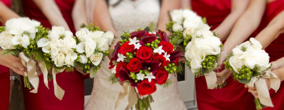 Bouquet rosso per la sposa