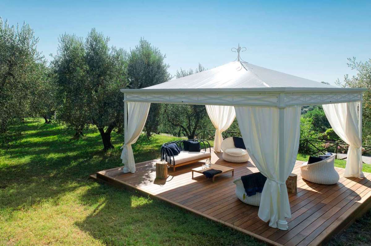 Gazebo per arredare il giardino