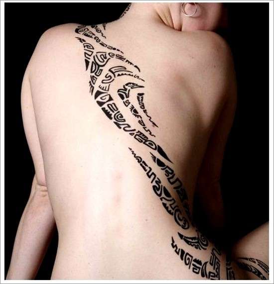 Tattoo Maori sulla schiena