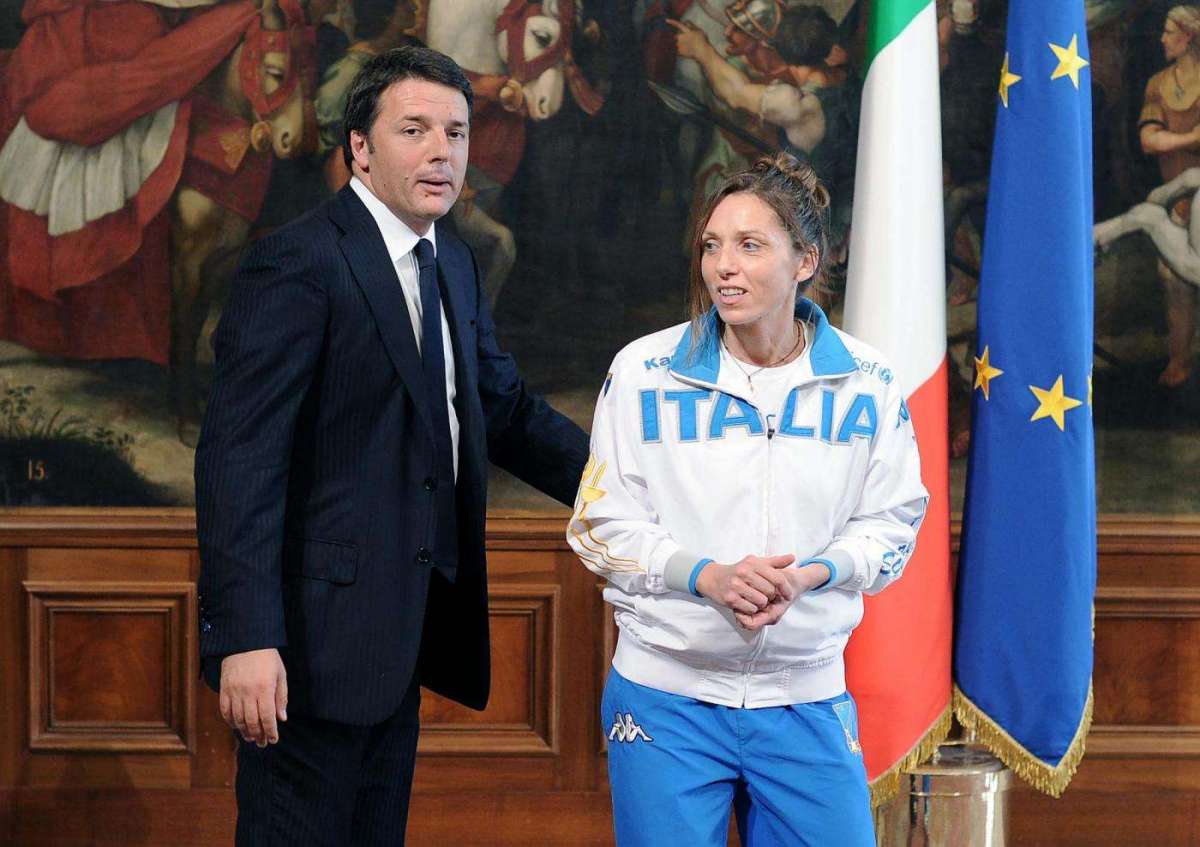 Matteo Renzi con Valentina Vezzali a Palazzo Chigi
